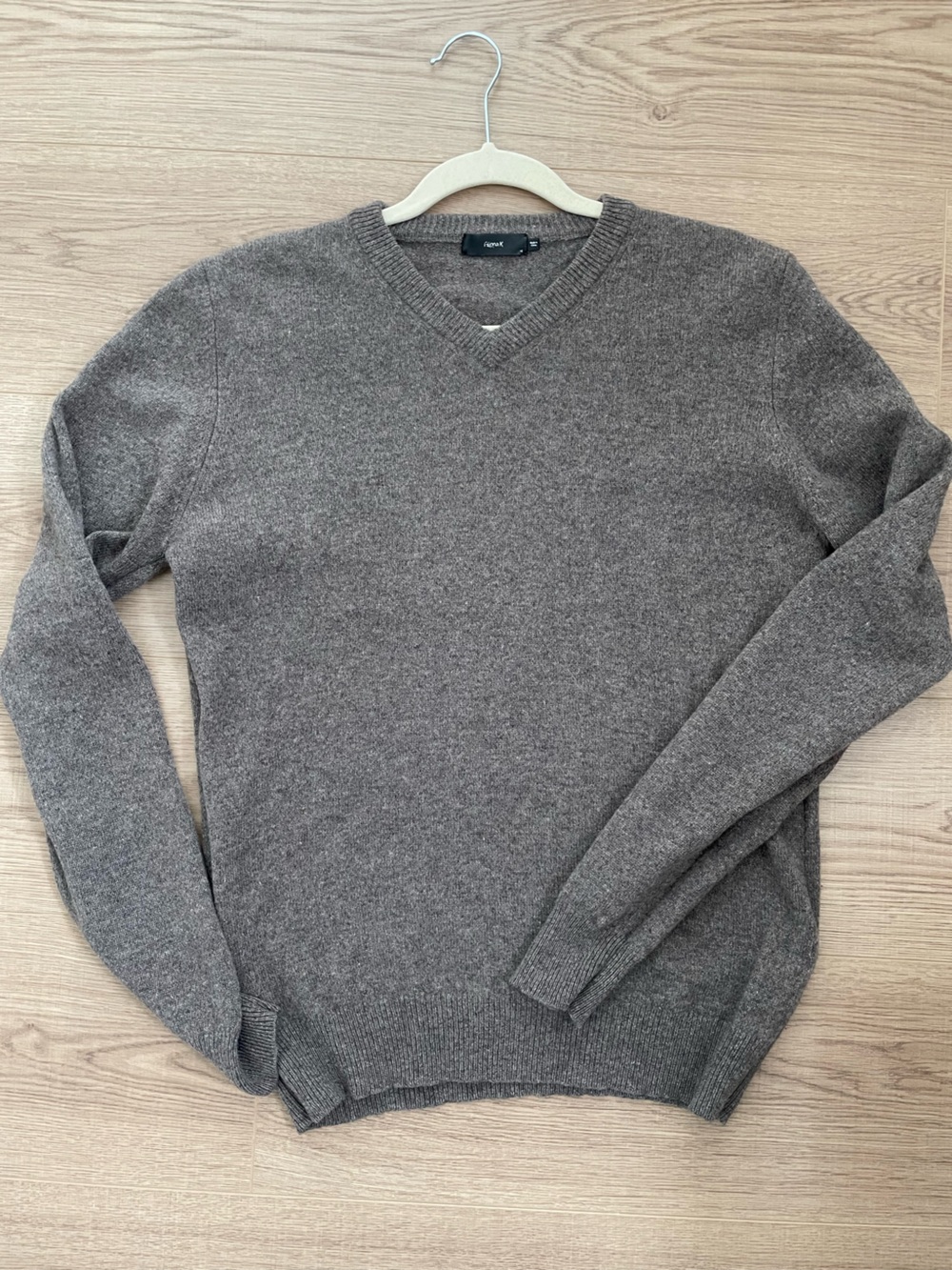 Filippa K 100% Lambswool V-Neck Knit Sweater Taupe Brown
